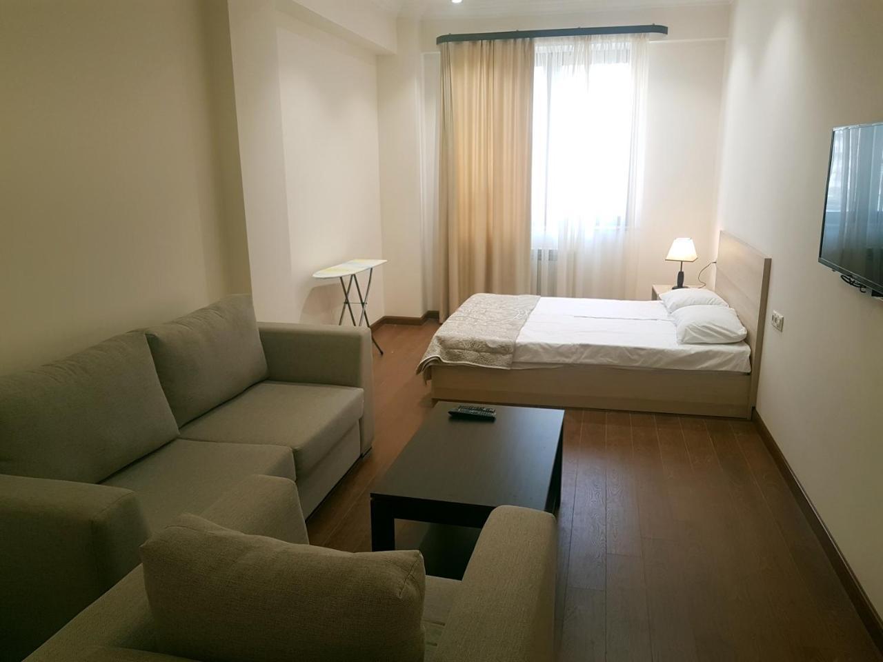 M&N Apartments Yerevan Luaran gambar